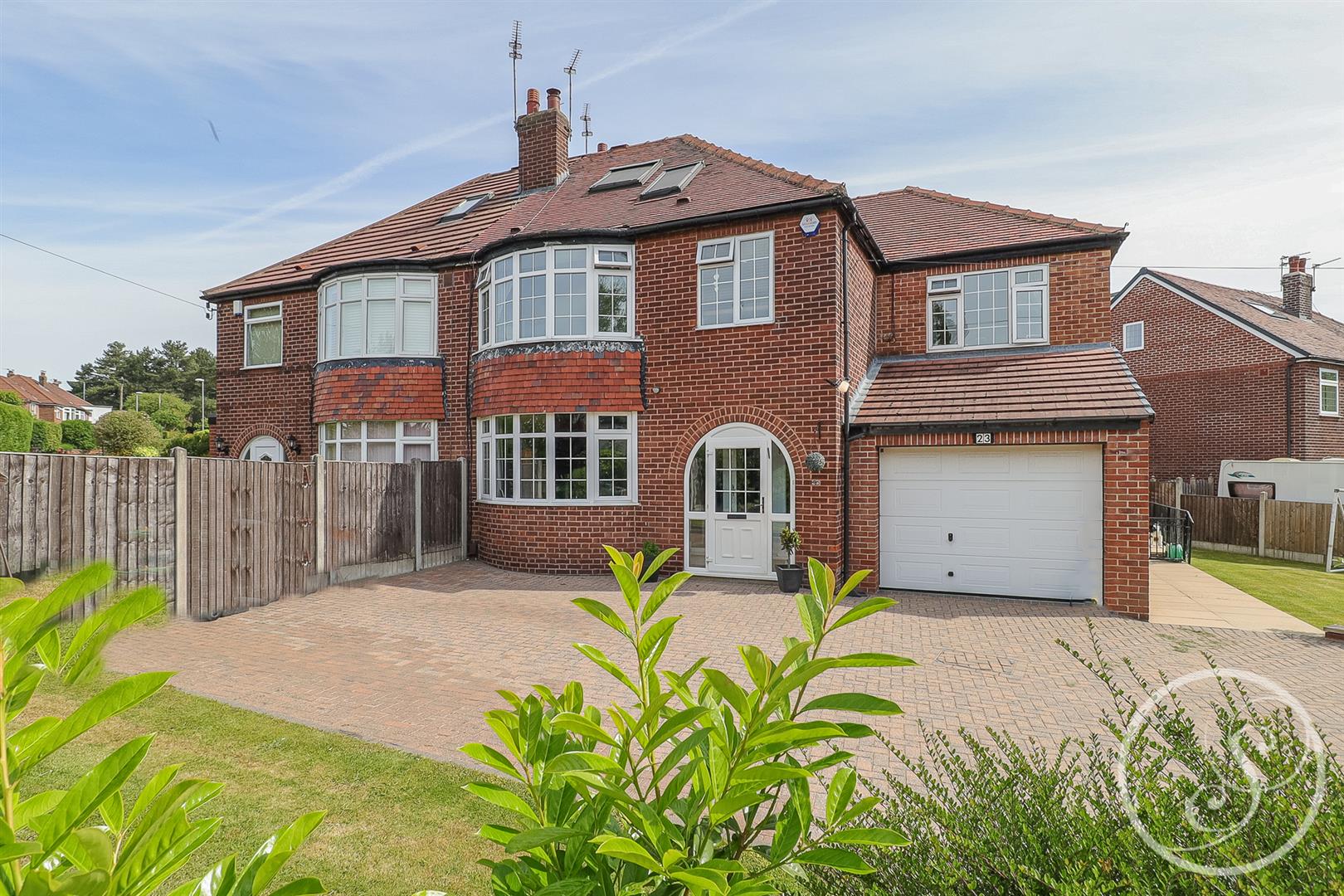 Estate Agents Covering Leeds and Surrounding Areas Property For Sale